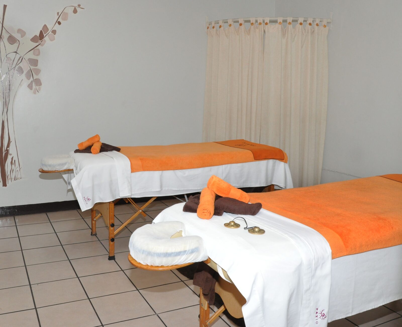 The Paxio double treatment room with two massage beds